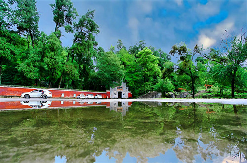 1766739626134791.jpg 飞云崖外景.jpg